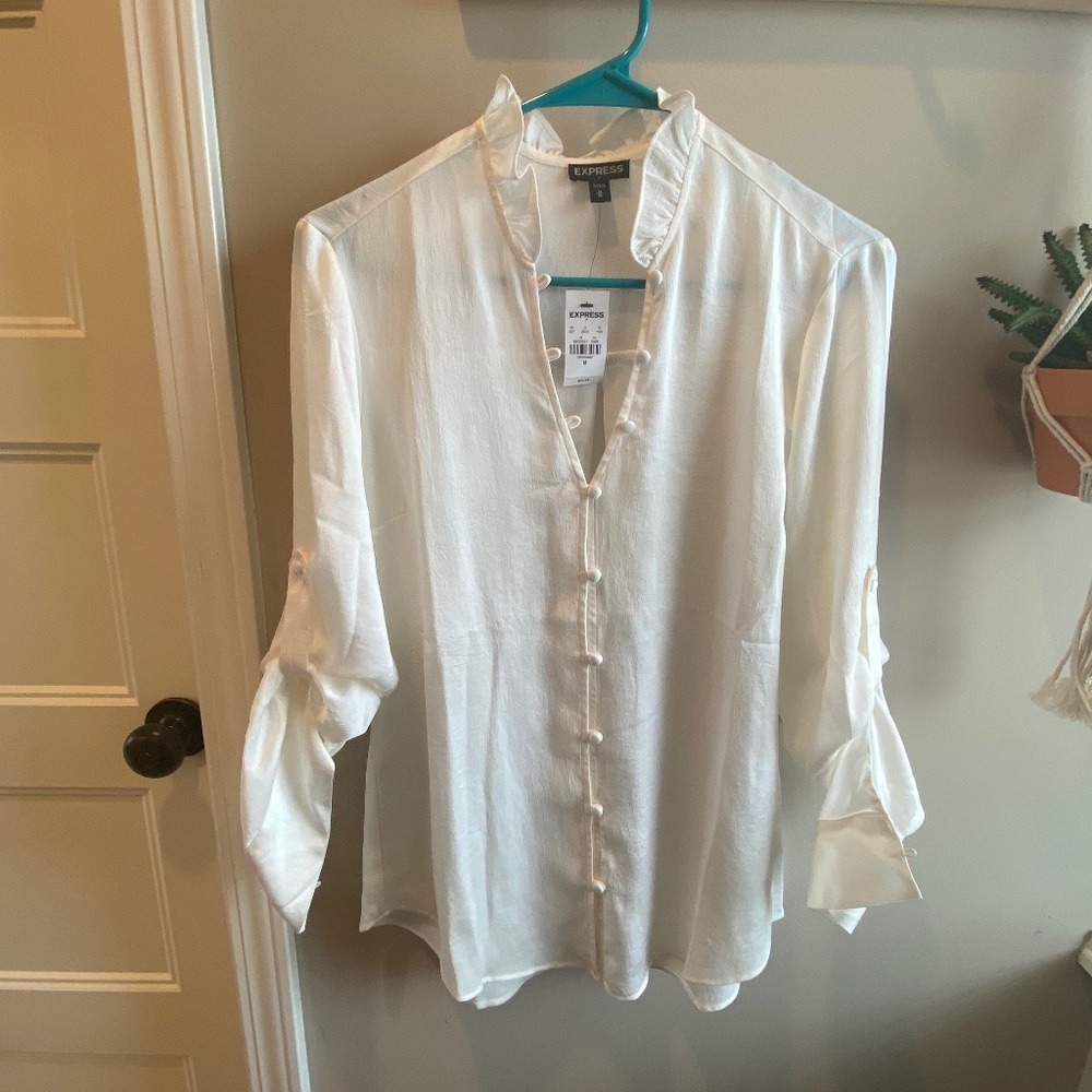 NWT Express Button-Up Blouse - Size M